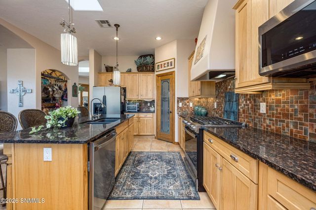 4010 Desert Broom Court, Las Cruces, NM 88011