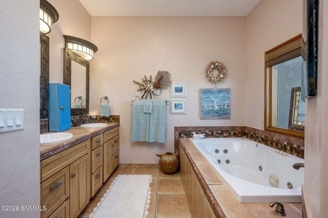 4010 Desert Broom Court, Las Cruces, NM 88011