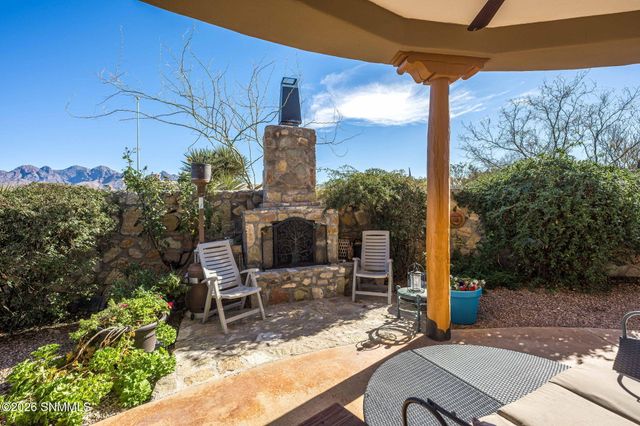 4010 Desert Broom Court, Las Cruces, NM 88011