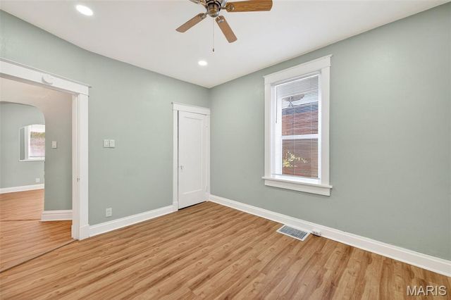 6049 Wanda Avenue, St Louis, MO 63116