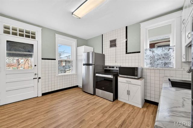 6049 Wanda Avenue, St Louis, MO 63116