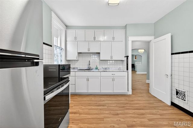 6049 Wanda Avenue, St Louis, MO 63116