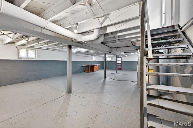 6049 Wanda Avenue, St Louis, MO 63116