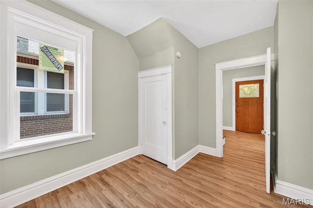 6049 Wanda Avenue, St Louis, MO 63116