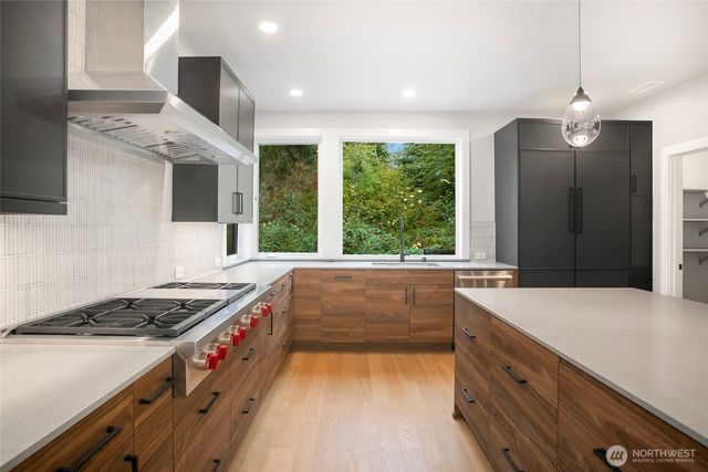 13032 SE 19th Court, Bellevue, WA 98005