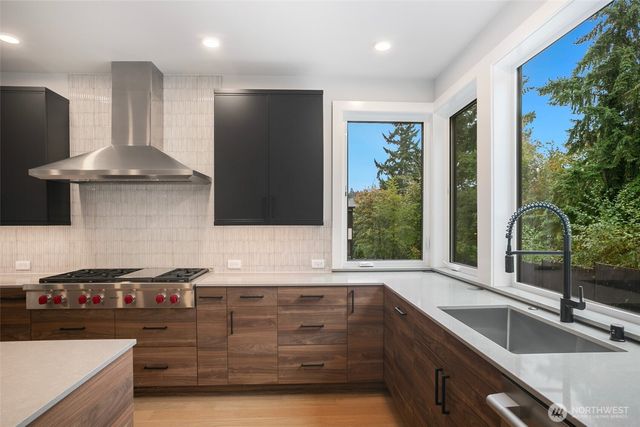 13032 SE 19th Court, Bellevue, WA 98005