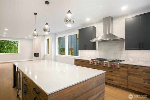 13032 SE 19th Court, Bellevue, WA 98005