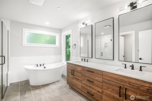 13032 SE 19th Court, Bellevue, WA 98005