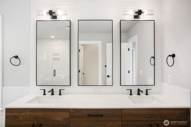 13032 SE 19th Court, Bellevue, WA 98005