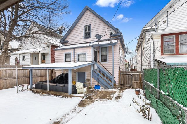 2435 S 12th STREET, Milwaukee, WI 53215