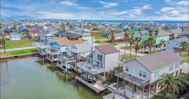 22108 Zapata, Galveston, TX 77554