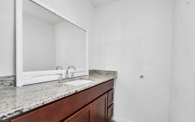22108 Zapata, Galveston, TX 77554
