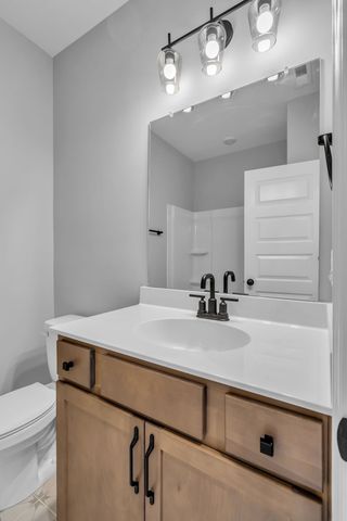 344 Twig PVT Ct, Hendersonville, TN 37075