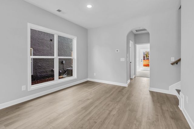 344 Twig PVT Ct, Hendersonville, TN 37075