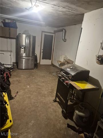 699 Irving Park Boulevard, Sheffield Lake, OH 44054