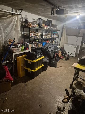 699 Irving Park Boulevard, Sheffield Lake, OH 44054