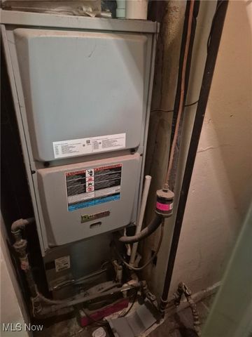 699 Irving Park Boulevard, Sheffield Lake, OH 44054