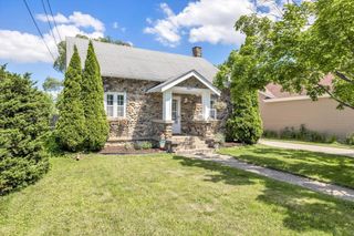 1017 Westowne AVENUE, Waukesha, WI 53188