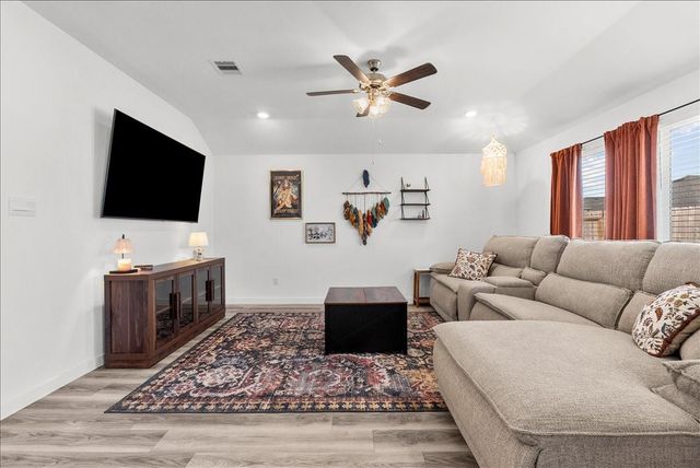 9422 Madison Avenue, Texas City, TX 77591