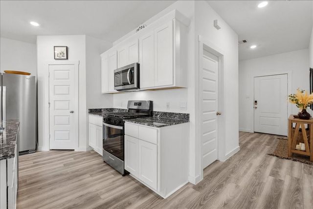 9422 Madison Avenue, Texas City, TX 77591
