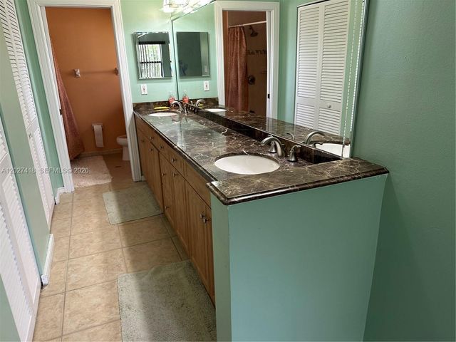 10711 SW 116th Avenue, Miami, FL 33176