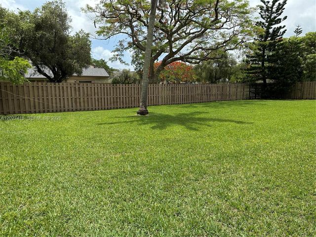 10711 SW 116th Avenue, Miami, FL 33176