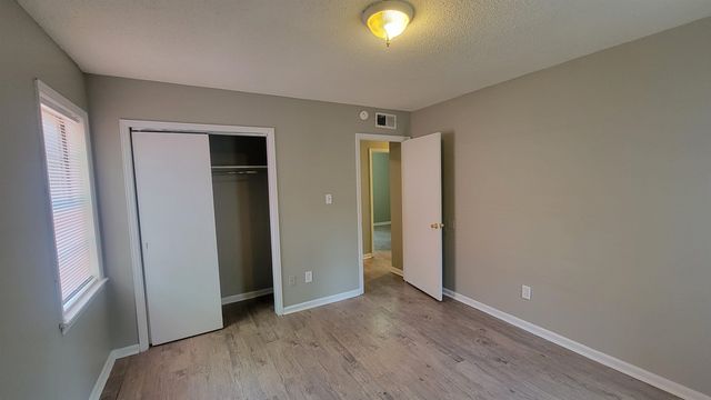 3245 SINCLAIR DR, Memphis, TN 38127