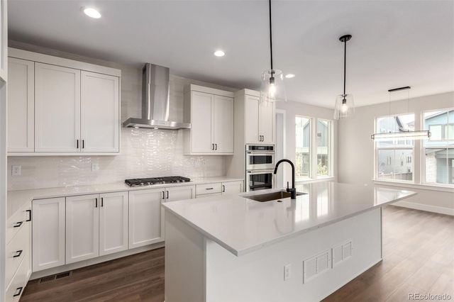 5611 Wheaton Avenue, Longmont, CO 80503