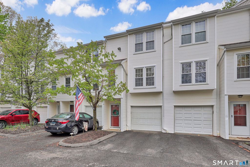 380 Hitchcock Road 219, Waterbury, CT 06705