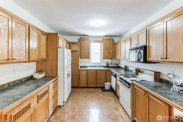 253 Clark Street, Blaine, WA 98230