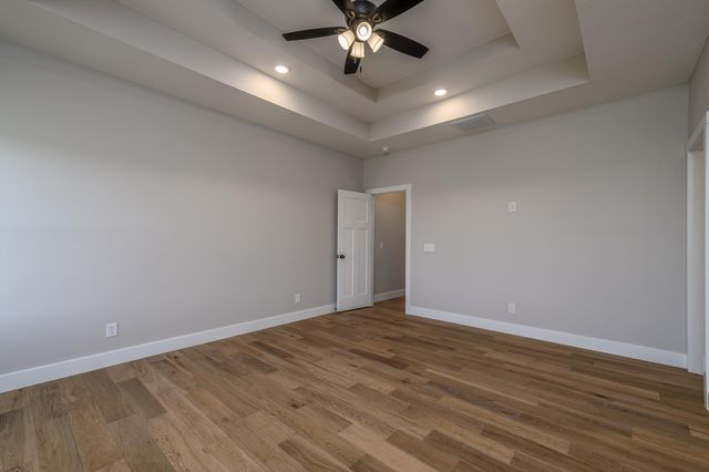 3825 West Broadmoor Street, Springfield, MO 65807