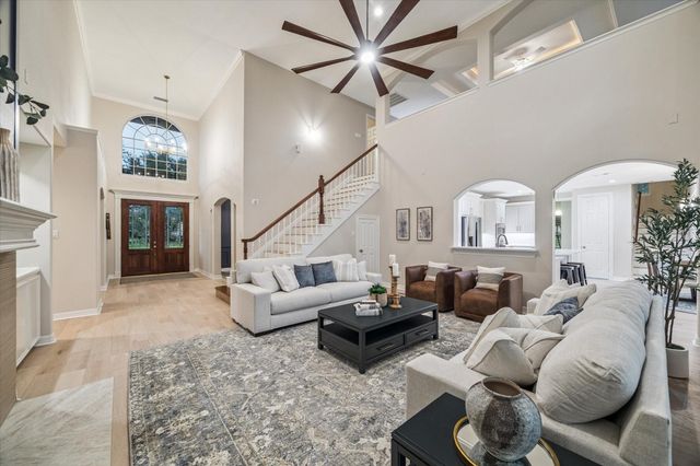 8826 Crown Jewel Drive, Richmond, TX 77469