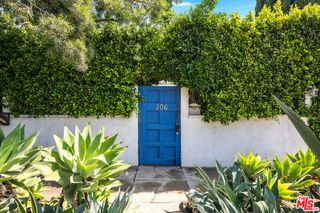 206 N Wilton Place, Los Angeles, CA 90004