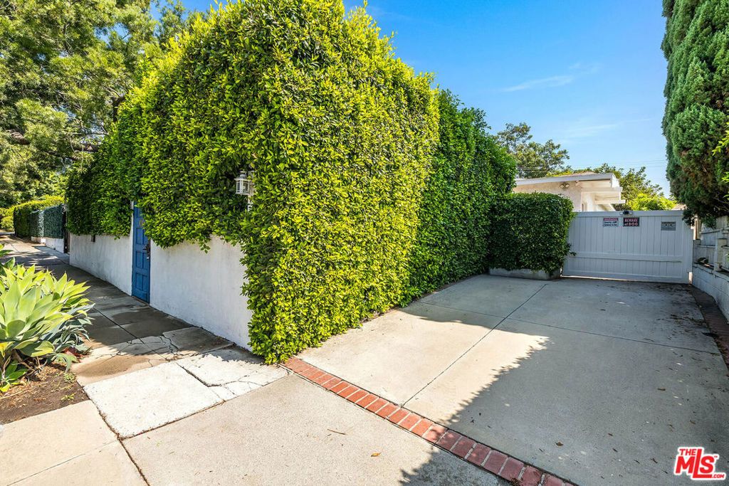 206 N Wilton Place, Los Angeles, CA 90004 — photo 2