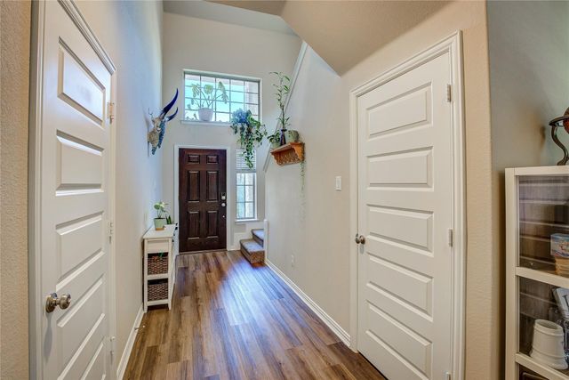3916 Ford Drive, Heartland, TX 75126