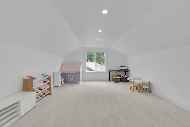 8609 E Hazelwood Ln, Spokane, WA 99212