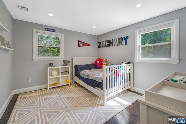 248 Wayfair Circle, Franklin Lakes, NJ 07417