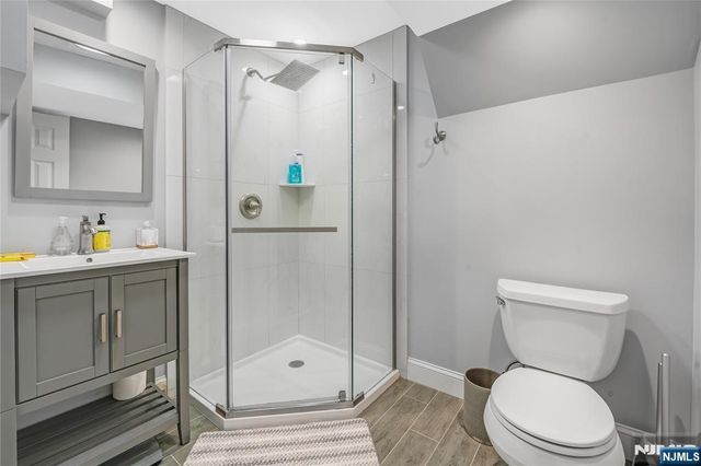 248 Wayfair Circle, Franklin Lakes, NJ 07417