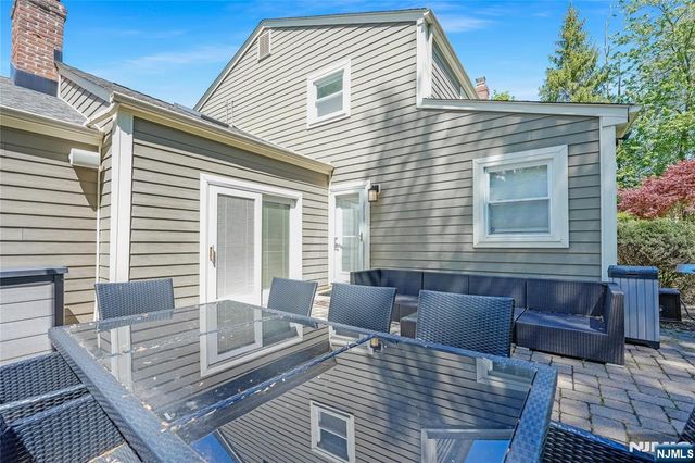 248 Wayfair Circle, Franklin Lakes, NJ 07417