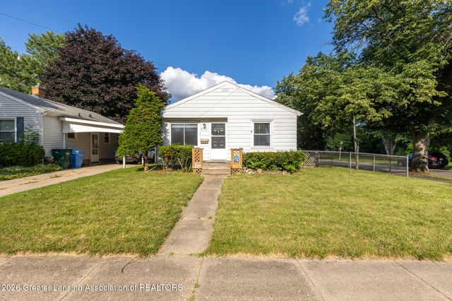 2711 Forest Avenue, Lansing, MI 48910