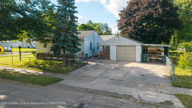 2711 Forest Avenue, Lansing, MI 48910