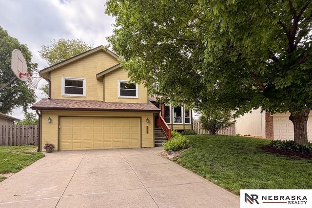 3924 S 155th Street, Omaha, NE 68144
