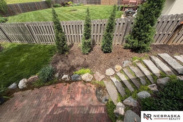 3924 S 155th Street, Omaha, NE 68144