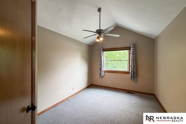3924 S 155th Street, Omaha, NE 68144