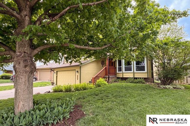 3924 S 155th Street, Omaha, NE 68144