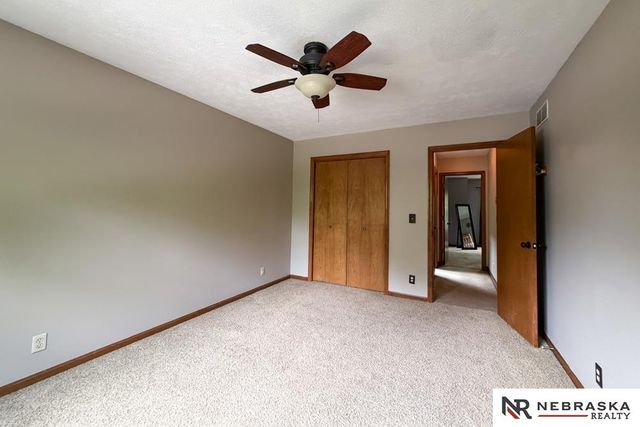 3924 S 155th Street, Omaha, NE 68144