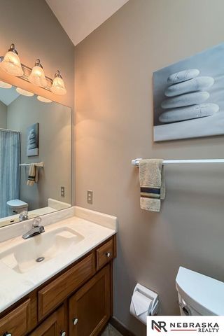 3924 S 155th Street, Omaha, NE 68144