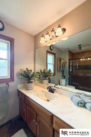 3924 S 155th Street, Omaha, NE 68144