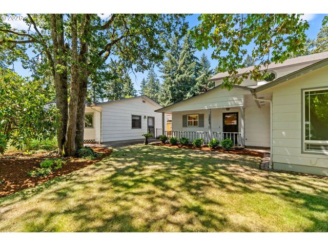 1572 HAPPY Ln, Eugene, OR 97401