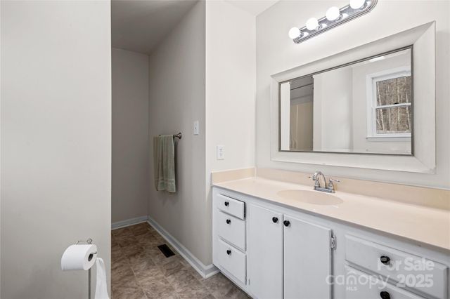 3973 Huntington Court, Denver, NC 28037